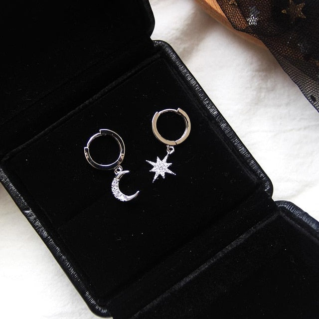 Dominated new 2019 contracted asymmetric crystal Star fashion Drop earrings Delicate joker Moon style Women earrings Jewelry