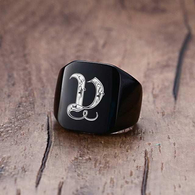 Vnox 18mm Chunky Signet Ring for Men Black Stainless Steel Engraved Royal Initialen Latter Initial Stamp Ring Custom Jewelry