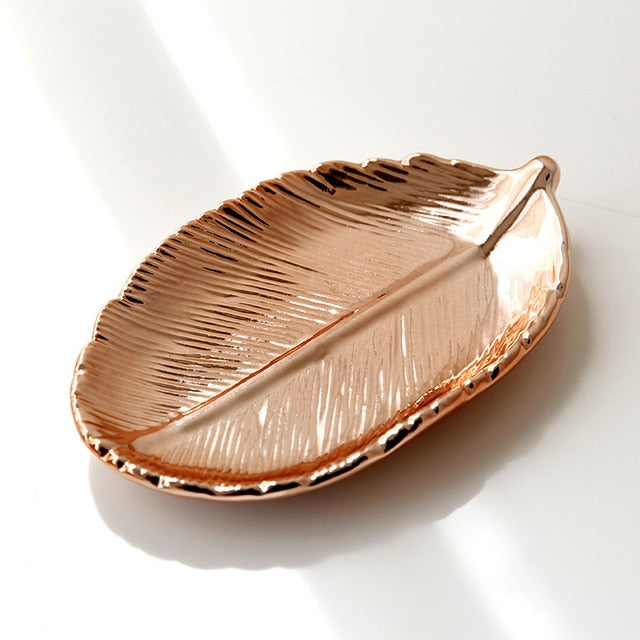 Decorative Gold Leaf Ceramic Plate Dish Porcelain Candy Trinket Dish Jewelry Fruit Serving Tray Storage Plate Crockery Tableware