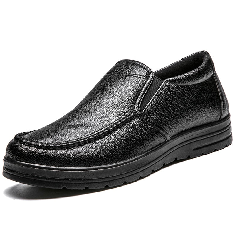 Men Loafers Light Leather Casual Shoes 2020 Autumn Male Outdoor Walking Shoes Comfortable Mens Sneakers Soft Loafers Men's Shoes