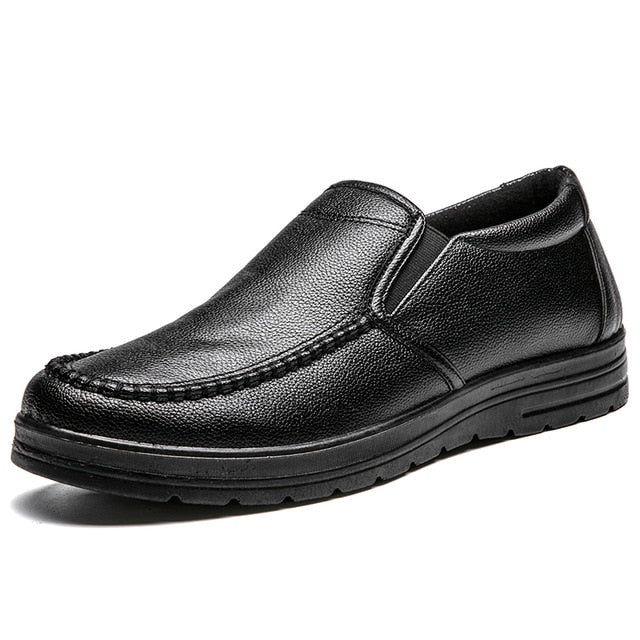 Men Loafers Light Leather Casual Shoes 2020 Autumn Male Outdoor Walking Shoes Comfortable Mens Sneakers Soft Loafers Men's Shoes