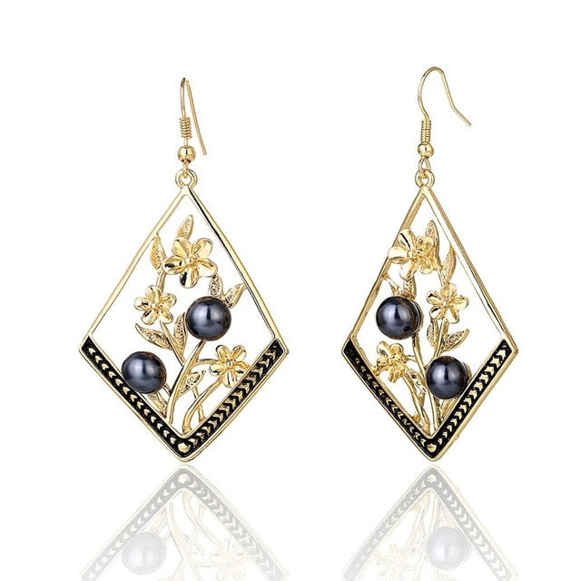 Hawaiian Pearl Leaf Long Drop Earrings Fashion Jewelry 2020 for Women Trendy Dangle Hangling Earring Earing Wholesale Price