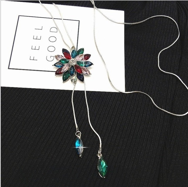 3COLOR New European new Flower triangle Crystals from Swarovskis Choker clothes Necklaces Jewelry For Women Christmas Party