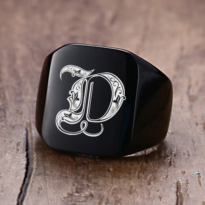 Vnox 18mm Chunky Signet Ring for Men Black Stainless Steel Engraved Royal Initialen Latter Initial Stamp Ring Custom Jewelry