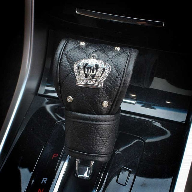 Crown Series Inerior Accessories for Girls Leather Car Steering Wheel Covers Sun Visor Tiessue Box Pillows Seatbelt Shifter Sets