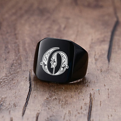 Vnox 18mm Chunky Signet Ring for Men Black Stainless Steel Engraved Royal Initialen Latter Initial Stamp Ring Custom Jewelry