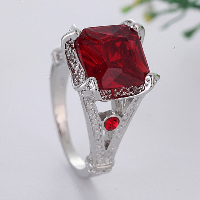 Gorgeous Large Oval Red Stone Ring Luxury Filled CZ Weddings Rings For Women Engagement Fashion Jewelry Gifts Anillos Mujer